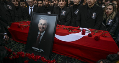 Eski CHP Genel Başkanı Deniz Baykal son yolculuğuna uğurlandı: Cenazeye katılan Cumhurbaşkanı Recep Tayyip Erdoğan o iki ismin elini sıkmadı