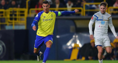 Türkiye'deki yıkımla ilgili tek bir paylaşım yapmayıp, sevinç pozları paylaşan Cristiano Ronaldo'ya Türk takipçilerinden tepki