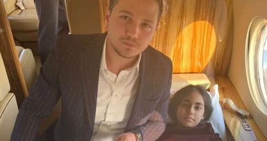 Hatay'da bacakları kesilen minik İnci, cumhurbaşkanlığı uçağıyla Ankara'ya götürüldü