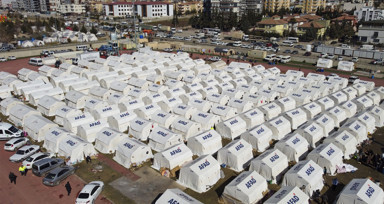AFAD deprem bölgesinde 329 bin 382 çadır kurdu