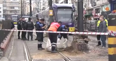 Eminönü'nde tramvay kazası! Seferlerde aksaklık yaşandı