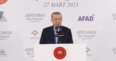 Cumhurbaşkanı Erdoğan Adıyaman'da depremzedelerle iftar programında konuştu: Gittiğimiz her yerde 'ne olur bizi bunlara bırakmayın' diyorlar