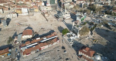 Malatya'da deprem sonrası yürek yakan görüntü: Kent merkezi boş tarlaya dönüştü