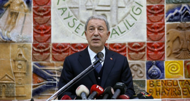 AK Parti'den Kayseri milletvekili adayı olan Hulusi Akar vatandaşlarla bayramlaşma programına katıldı