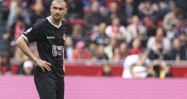 Burak Yılmaz'dan ayrılık açıklaması! "Gelecek yıl Fortuna Sittard'da oynamayacağım"