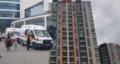 2 yaşındaki çocuğun korkunç sonu! 12. kattan yere çakılarak can verdi