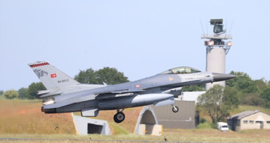NATO, tarihinin en büyük hava tatbikatı Air Defender 2023'e hazır: Türk Hava Kuvvetlerine ait F-16 uçaklarına ve personeline ilgi çoktu
