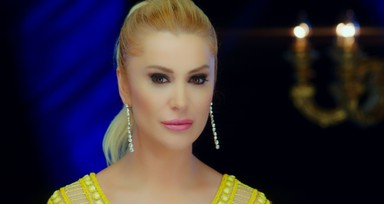 Songül Karlı'nın yeni pozları yaptırdığı estetikleri gözler önüne serdi! "Ablam abarttın" yorumları geldi