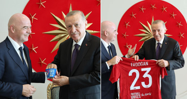 Cumhurbaşkanı Erdoğan, FIFA Başkanı Gianni Infantino ile görüştü! Infantino Cumhurbaşkanı Erdoğan'a forma hediye etti!