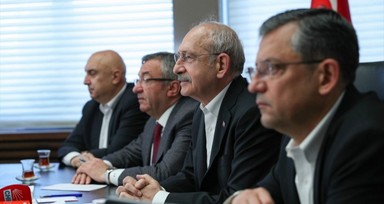 Son dakika... Kılıçdaroğlu il başkanlarıyla bir araya geldi! İl başkanlarından ‘Ekrem İmamoğlu’ yorumu