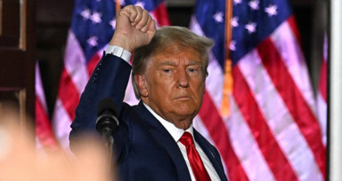Donald Trump'tan Müslümanlara seyahat yasağı skandalı