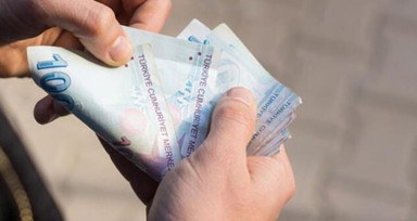 Emekliler için kesenin ağzını açtılar! 10 bin TL'ye kadar ödemeye yapıyorlar! Hangi banka ne kadar promosyon veriyor? Ziraat, Halkbank, İş, Garanti...