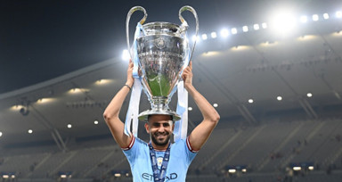 Riyad Mahrez de Suudi Arabistan'a transfer oldu