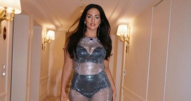 Dünyanın en seksi kadını seçilmişti! Çırılçıplak video paylaştı