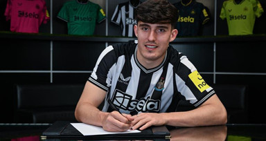Newcastle United Valentino Livramento'yu kadrosuna kattı