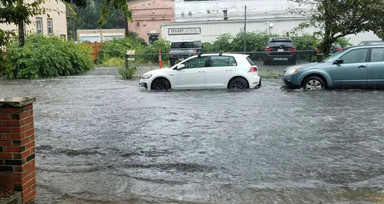 ABD'yi hortum ve sel vurdu! Halkı korku saldı
