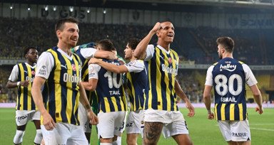 Fenerbahçe, Twente maçı kadrosunu açıkladı