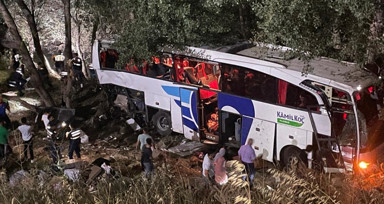 Yozgat'ta gece saatlerinde feci kaza meydana geldi! Yolcu otobüsü devrildi: Hayatını kaybeden 12 kişinin kimlikleri belli oldu