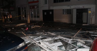 Eskişehir'de bir binanın 4. katında patlama! 1 kişi hayatını kaybetti