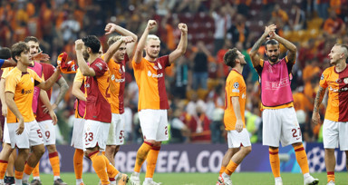 Molde'yi 2-1'le geçen Galatasaray Şampiyonlar Ligi'ne yenilgisiz kaldı!
