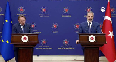 Son Dakika: AB Komiseri Oliver Varhelyi Türkiye'de! Mülteciler için sosyal güvenlik imzası