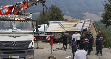 Kahramanmaraş'ta freni boşalan kamyon faciaya neden oldu! Ölü sayısı arttı... Yeni gelişmeler yaşandı