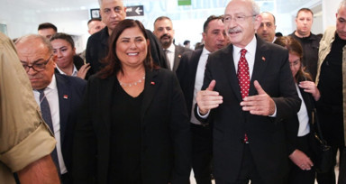 CHP'nin kalesi Aydın'da Efeler Belediye Başkanı Mehmet Fatih Atay, Özlem Çerçioğlu'nun kirli çamaşırlarını ortaya döküp partisinden istifa etti