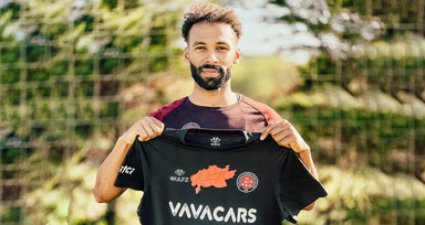 Fenerbahçe'den Karagümrük'e transfer oldu! Nazım Sangare imzayı attı