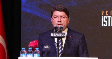 Adalet Bakanı Tunç: Kılıçdaroğlu, kendi partisindeki karışıklıklar sebebiyle sataşacak yer arıyor