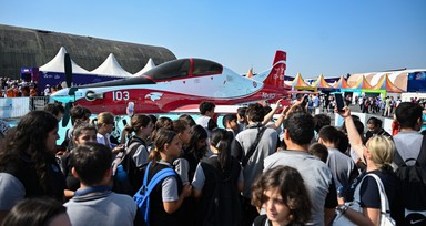 TEKNOFEST İzmir 3. gününde! Özel Harekat'tan Üzüm Salkımı gösterisi