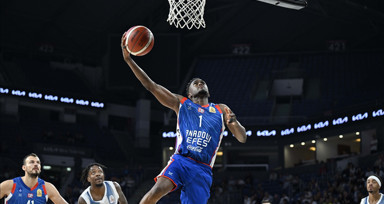Anadolu Efes Büyükçekmece Basketbol'u mağlup etti
