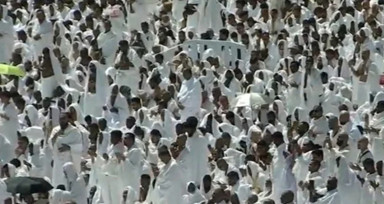 Kabe İmamı Şeyh Hayyat, Filistinlilere dua ederken gözyaşlarına boğuldu