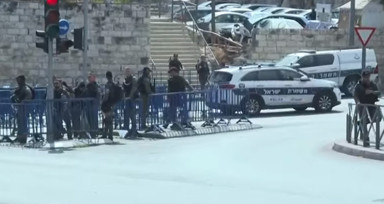 Kudüs'te 2. kritik cuma! Namaz kılan sivillere gaz bombası ve TOMA ile saldırdılar