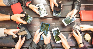 Öğrencilere vergisiz telefonda dikkat çeken detay! Taksit olacak mı? İkinci el telefonlarda geçerli mi? Hangi telefon ve modeller alınacak?