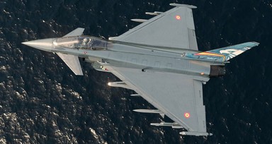 Eurofighter Typhoon'un özellikleri neler? Eurofighter Typhoon'un F-35 ve F-16 savaş uçaklarıyla arasındaki farklar ne?