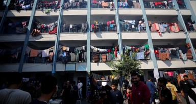 Soykırımcı İsrail saldırılarına devam ediyor! Gazze halkı yaşam savaşı veriyor...