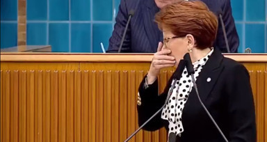 Meral Akşener hapşırdı, partililer alkış tuttu! O anlar sosyal medyanın diline düştü