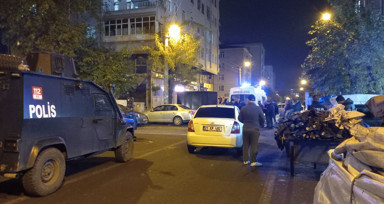Diyarbakır'da husumetliler arasında taşlı, sopalı kavga: 2 yaralı