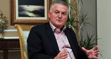 Son Dakika: İYİ Partili Ahmet Zeki Üçok görevden alındı