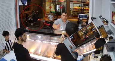 Beyoğlu'nda silahlı saldırı! Manavda alışveriş yaparken kurşun yağdırdılar