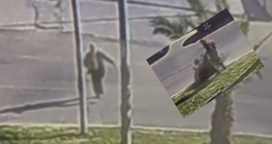 Mersin'de motosiklet yayaya çarptı! O anlar kamerada