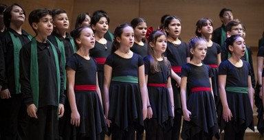Devlet Çoksesli Korosu, 220 çocuk korist ile CSO'da sahne aldı