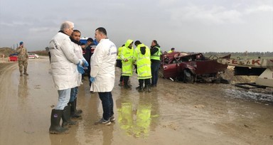 Aydın'da viyadük ayakları için açılan çukura düşen otomobildeki 3 kişi hayatını kaybetti