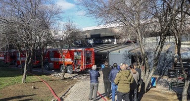 Ankara'da bir AVM'den yangın paniği