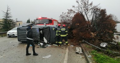 Manisa'da yaşanan trafik kazası sonucu 1'i ağır 5 kişi yaralandı