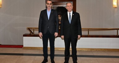 Behzat Ç. ile akıllarda kalan CHP'nin Etimesgut adayı Erdal Beşikçioğlu 'kriz çıkardı' iddialarıyla gündem gelen Mansur Yavaş'ı ziyaret etti
