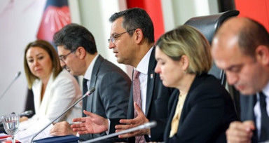 CHP'de aday belirleme krizi! 'Özgür Özel'in yetkileri elinden alındı' iddiası ortalığı karıştırdı