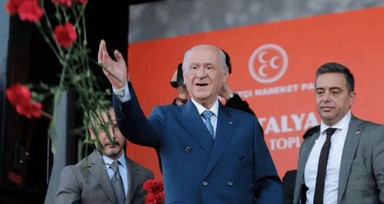 Son Dakika: MHP Genel Başkanı Devlet Bahçeli Mersin'de Yerel Seçim mitinglerine başladı