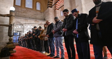 Miraç Kandili yurt genelinde dualarla idrak edildi