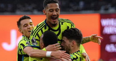 Londra derbisinde Arsenal, West Ham'ı 4-0 mağlup etti